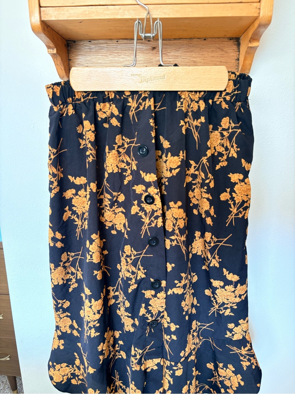 Black & Mustard Floral Midi Skirt - Picture 3 of 7